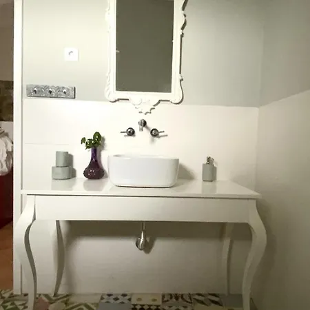 Gorgeous 2br Converted Barn, Serra Da Estrela * Vinho (Guarda)